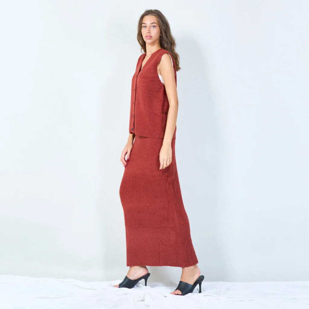 Knitted midi skirt with elastic waistband wholesale