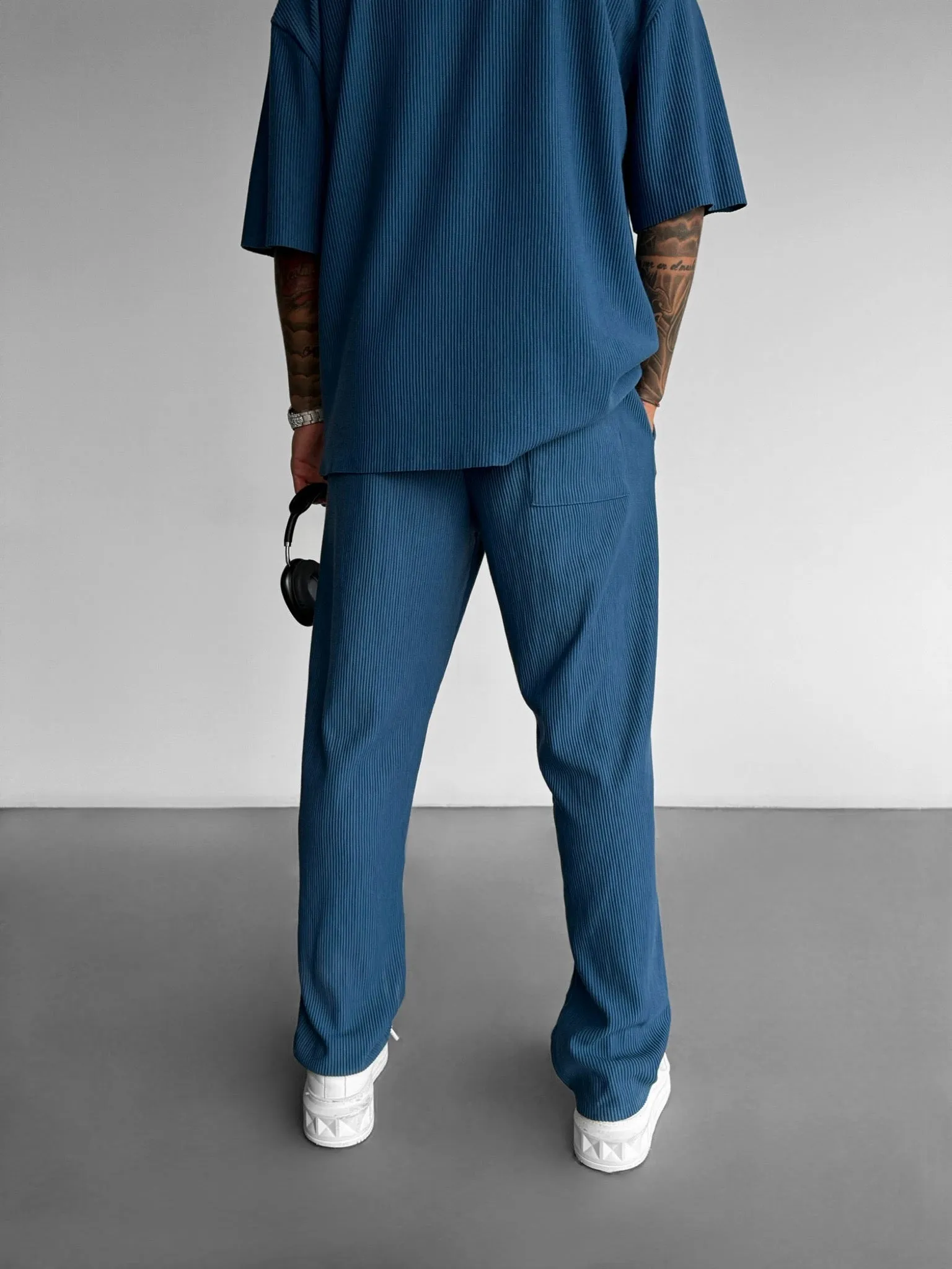 Loose Fit Cord Pant - Indigo