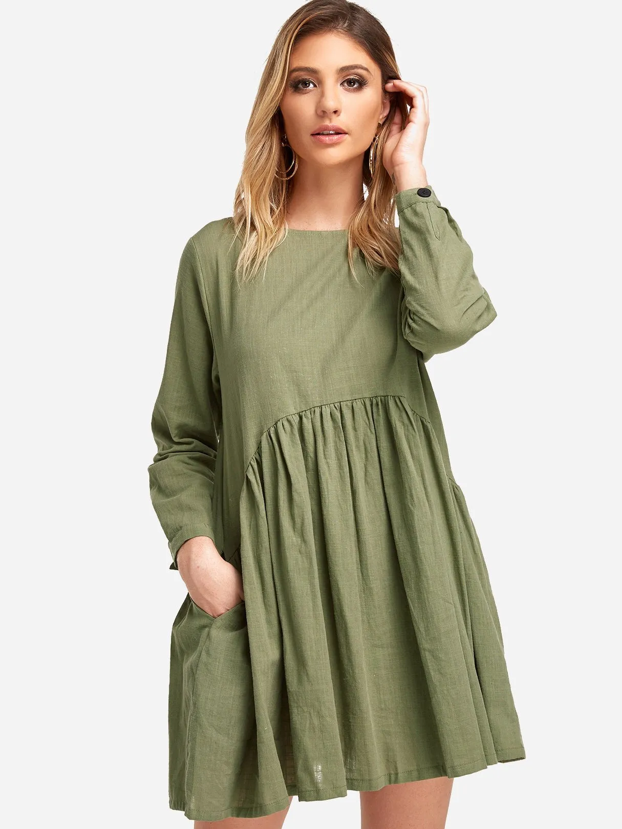 Wholesale Round Neck Long Sleeve Pleated Casual Dress