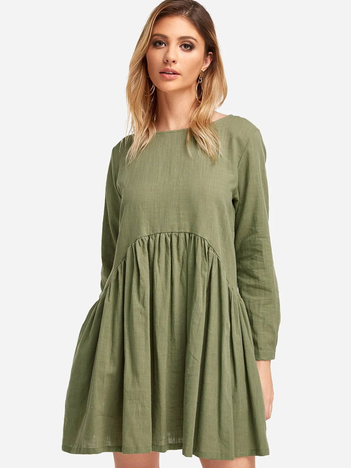 Wholesale Round Neck Long Sleeve Pleated Casual Dress